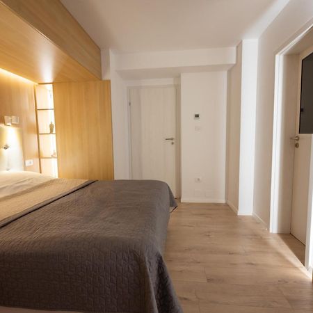 Appartement O-Zone Penthouse&Terrace à Oradea Extérieur photo