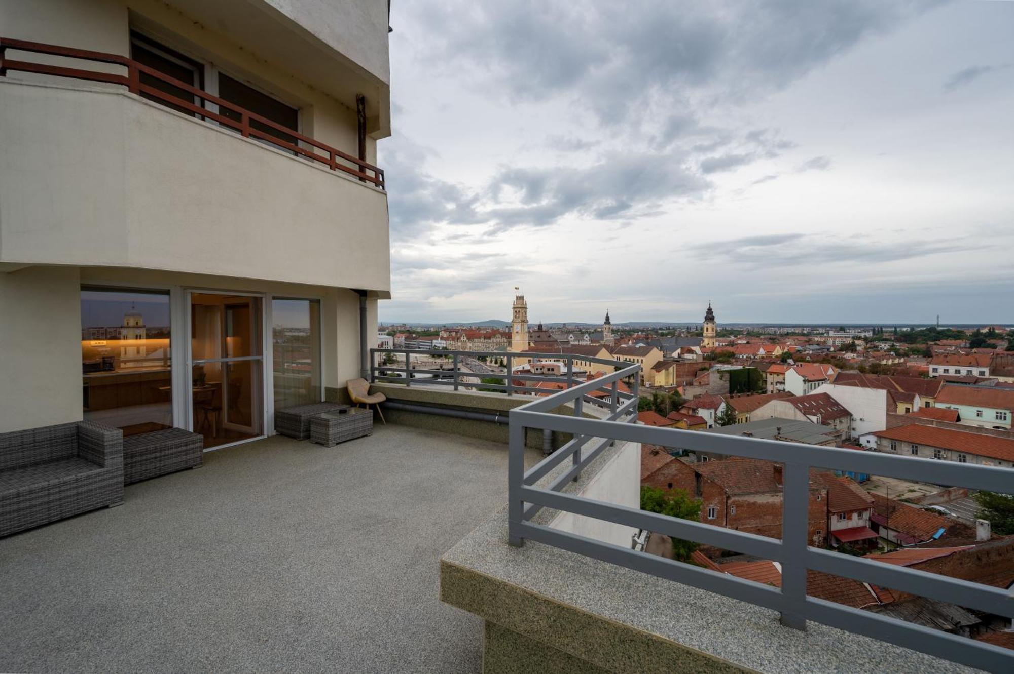 Appartement O-Zone Penthouse&Terrace à Oradea Extérieur photo