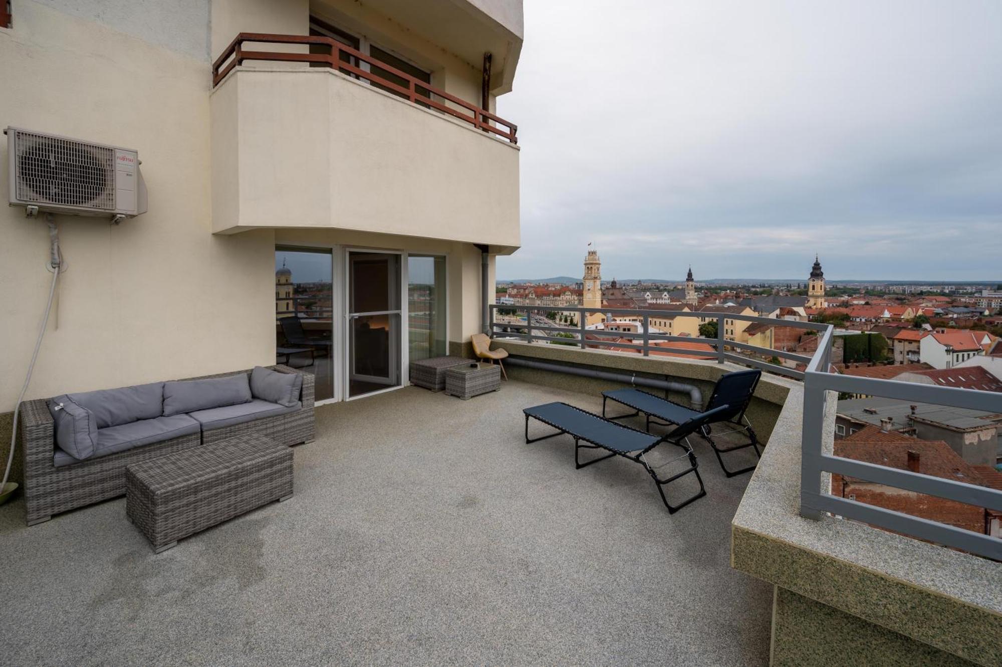 Appartement O-Zone Penthouse&Terrace à Oradea Extérieur photo